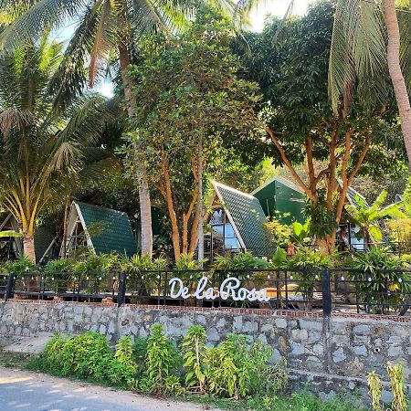 Homestay De La Rosa - Con Dao Chi Khu Co Ong Esterno foto