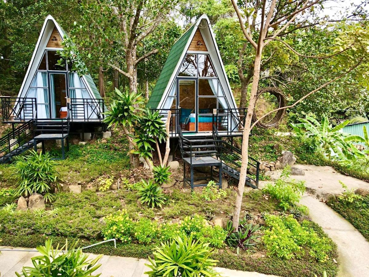 Homestay De La Rosa - Con Dao Chi Khu Co Ong Esterno foto