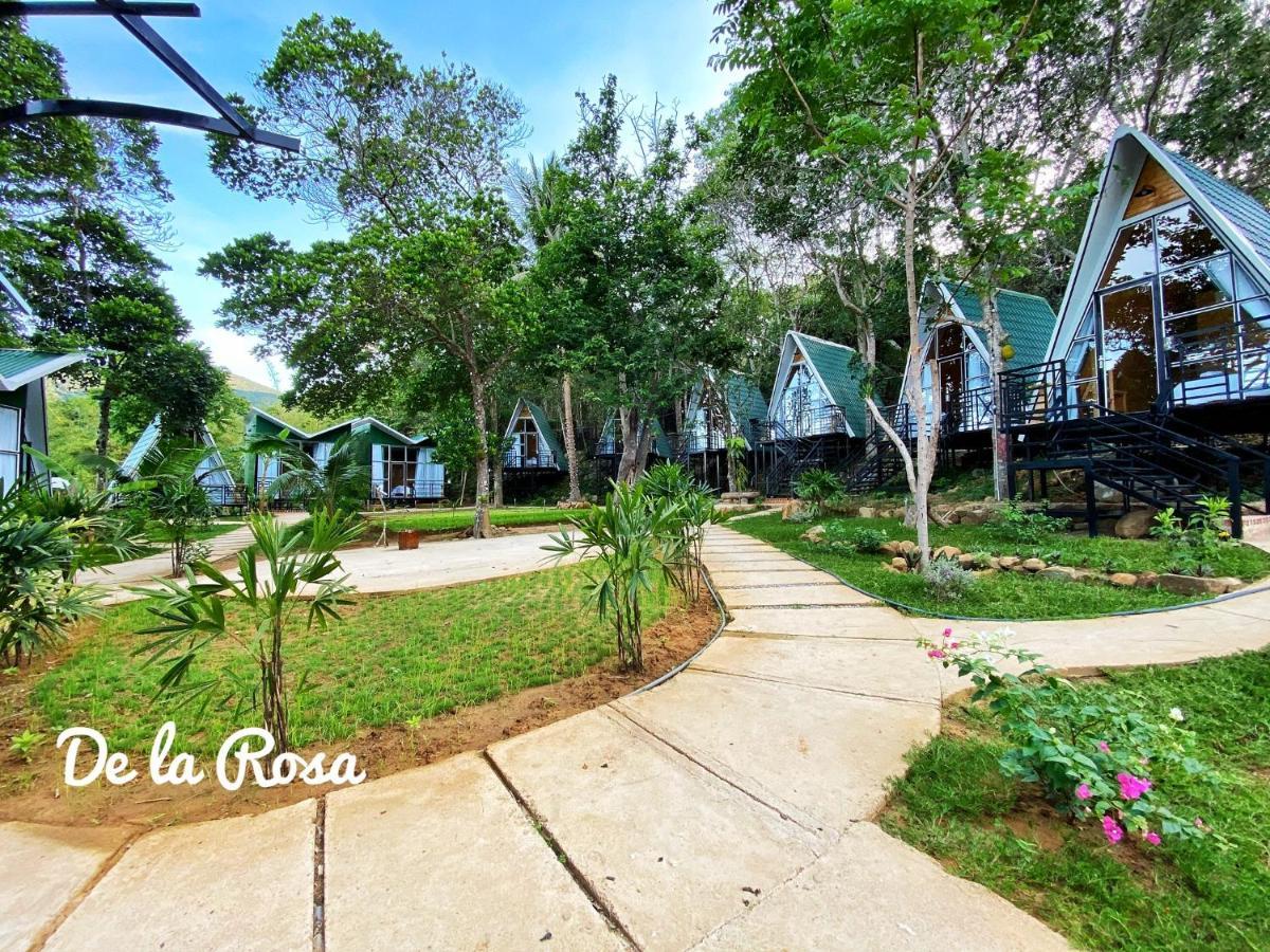 Homestay De La Rosa - Con Dao Chi Khu Co Ong Esterno foto