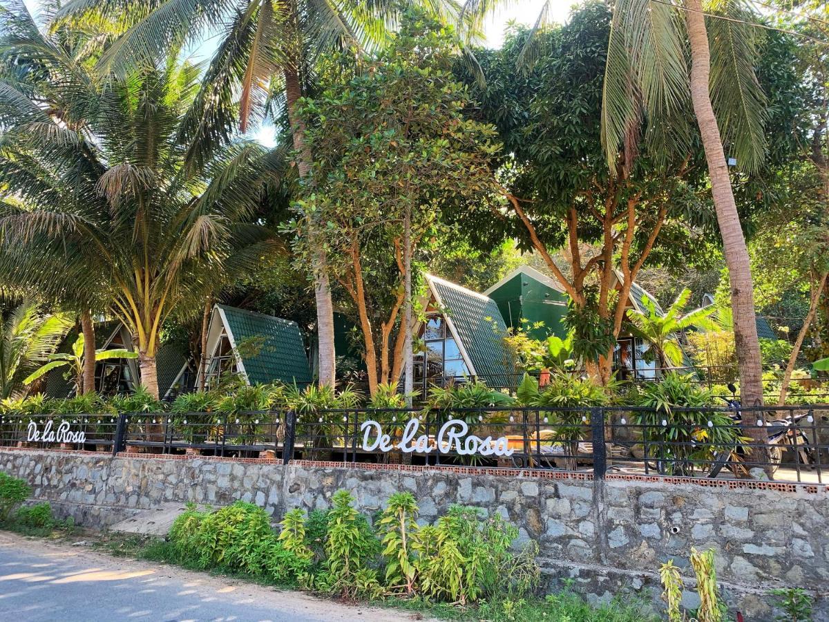 Homestay De La Rosa - Con Dao Chi Khu Co Ong Esterno foto